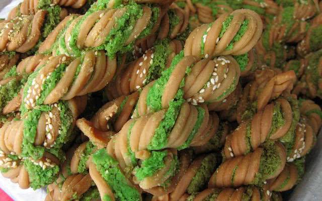 大学生开学带特产，天津的带麻花，北京的带烤鸭，东北的带什么？