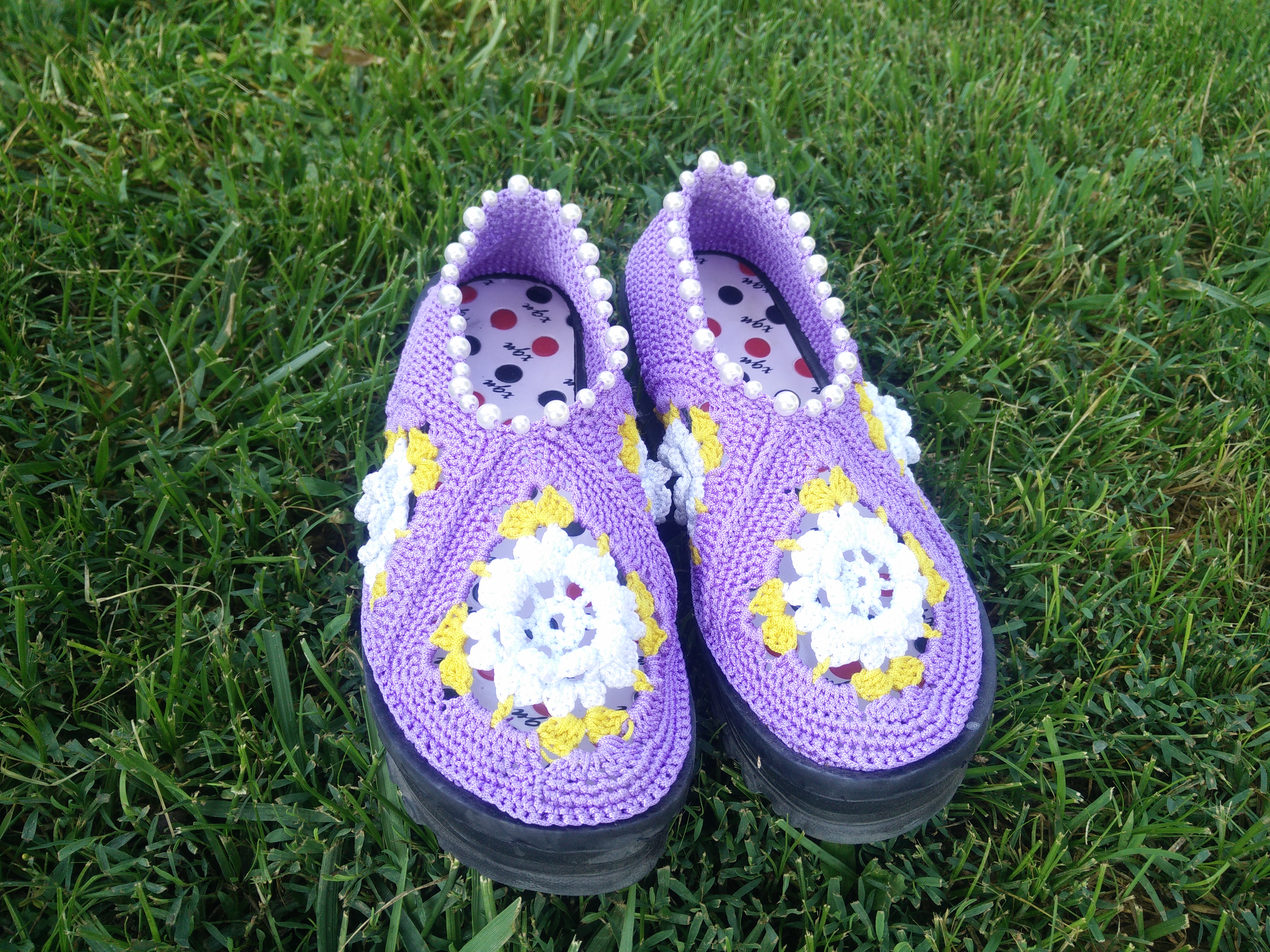 凉鞋鞋垫翘起来可以缝吗,凉鞋鞋垫滑下来怎么办