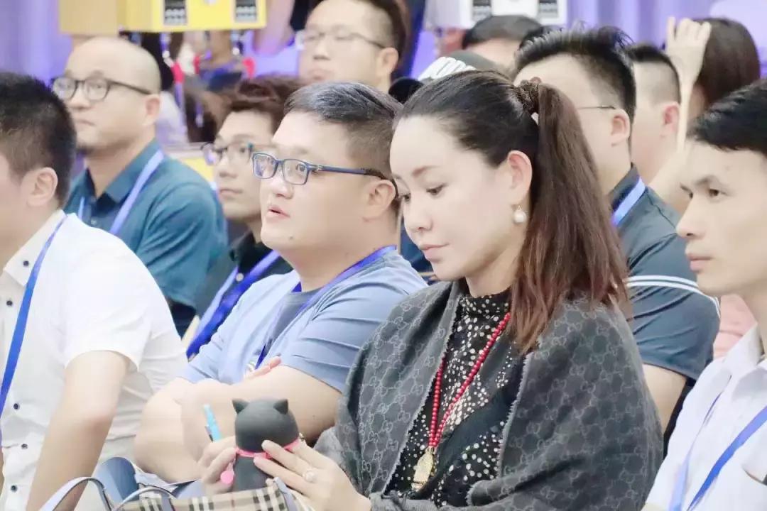 50家连锁茶饮创始人齐聚广州听小马宋、姚哲等分享定位学