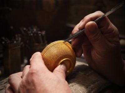 老匠人古法黄金,老工匠加工黄金