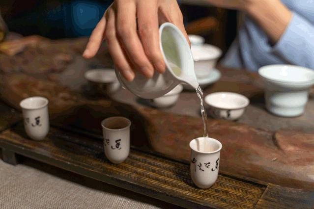 全球第六家江苏首家康得思酒店,康得思酒店东钱湖别墅