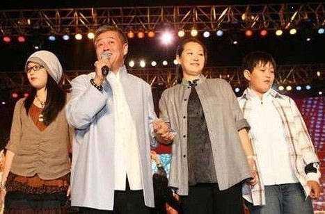 赵本山41岁大女儿近照曝光,赵本山大女儿和大儿子现状