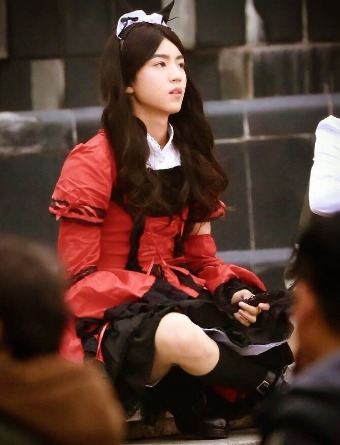 王俊凯穿高筒靴,王俊凯穿靴子