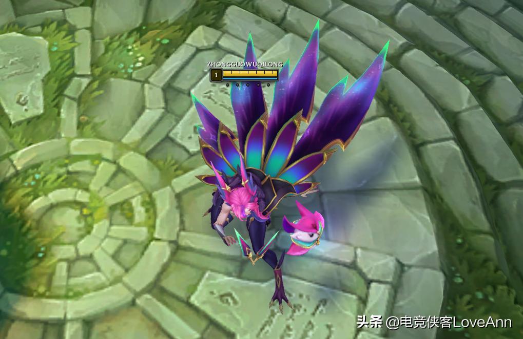 LOL“星守”霞洛皮肤实测评析，设计师果然偏心女孩子