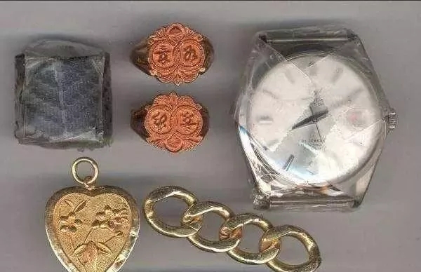 美军飞行员腰带里有金币,美军飞行员的求生包里有黄金吗