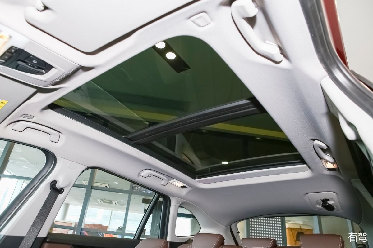 新款宝马x1三缸车主真实感受,2013款宝马x1四缸2.0t值得买吗