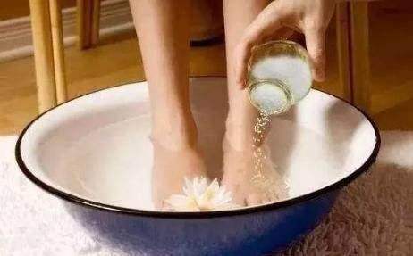 泡脚加什么对肾最好,泡脚加什么东西养肾