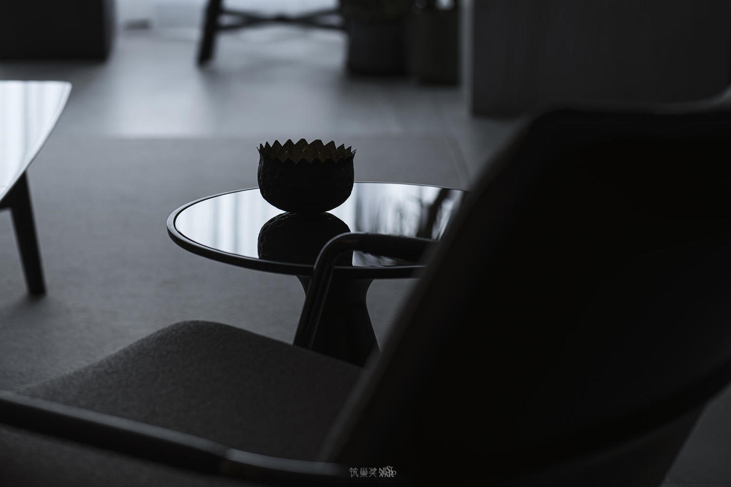 设计师梁彬：成都246㎡宁静致雅，黑与白交错空间