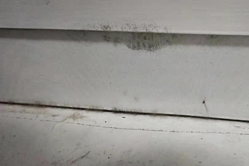 家里木地板被泡怎么赔偿,地板被泡引纠纷怎么办