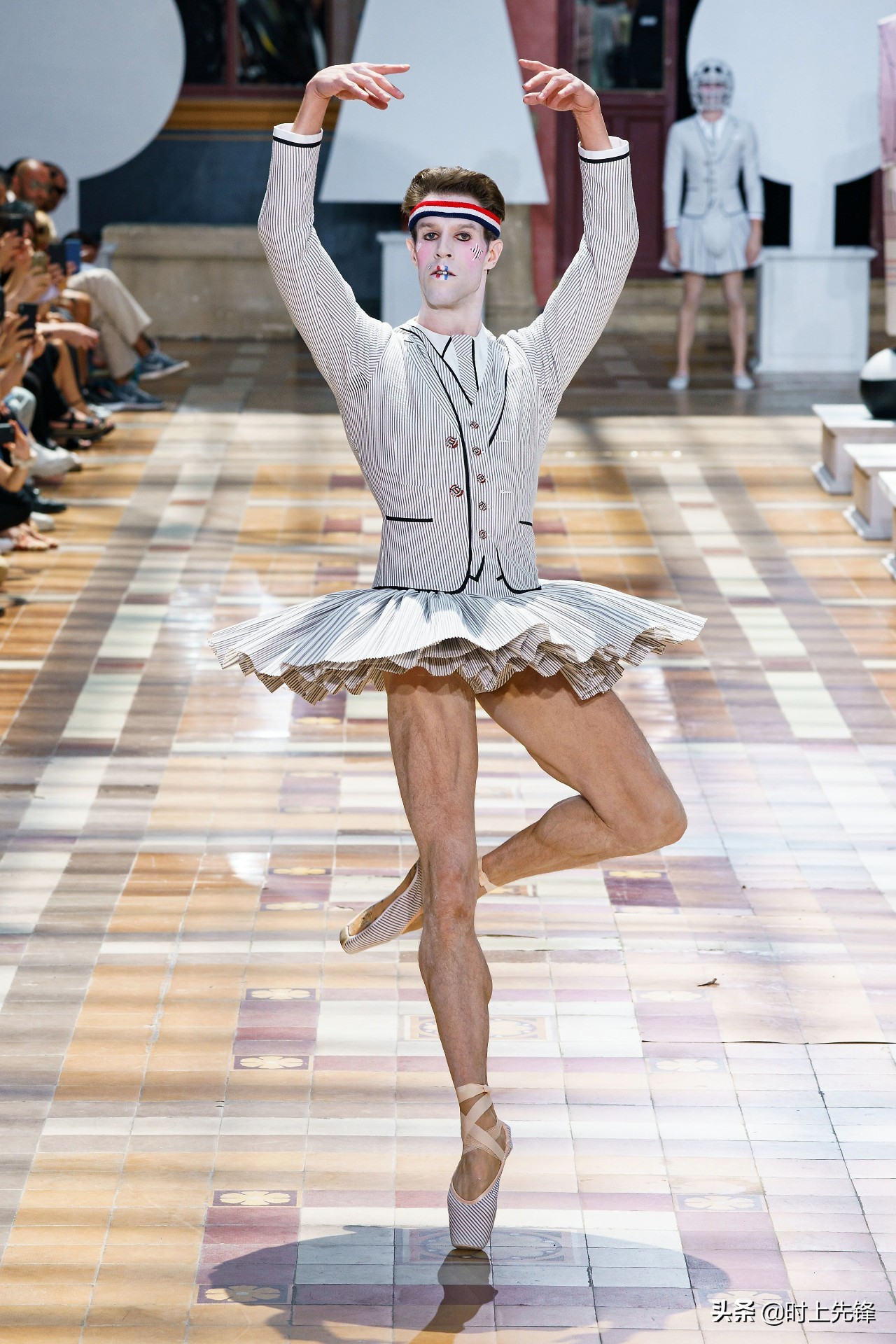 thombrowne男装走秀视频,thombrowne男装秀