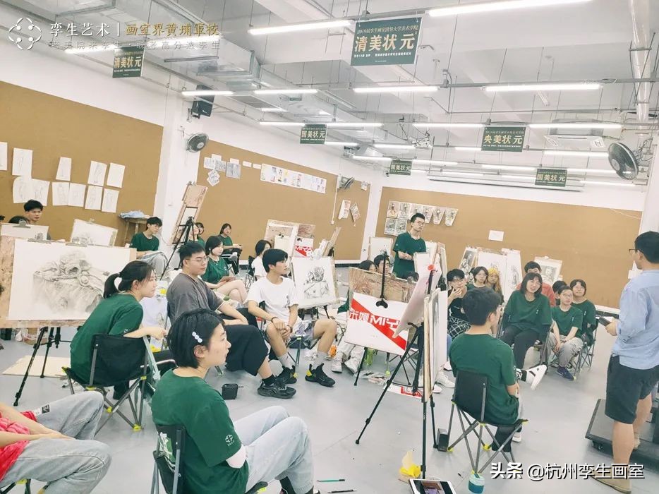 集训20天的成果,美术集训一大群人