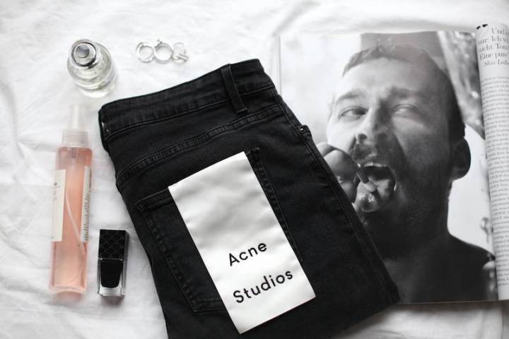 中年妇女穿啥样的牛仔裤显瘦 (大腿粗穿什么牛仔裤子显瘦)