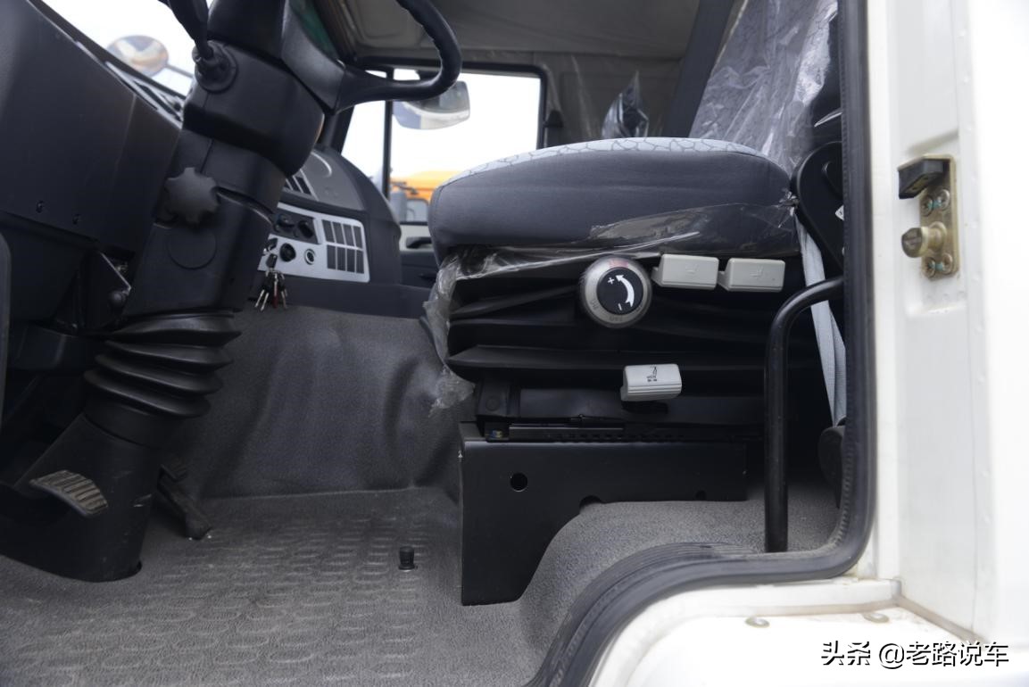 一代经典陕汽奥龙,新款陕汽奥龙