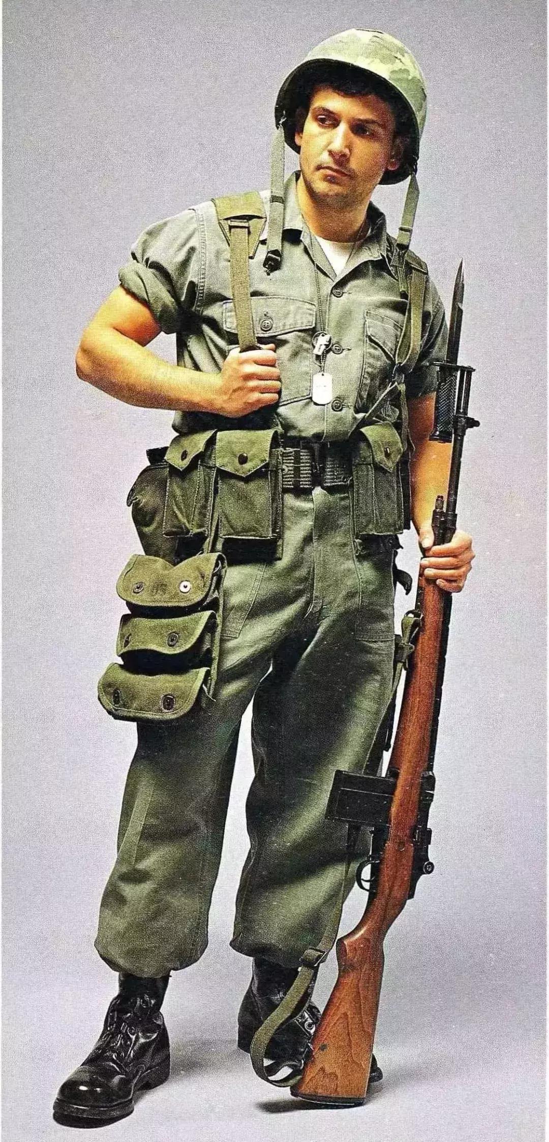 士兵在战斗中一般携带多少弹药,上战场一般要带多少发子弹