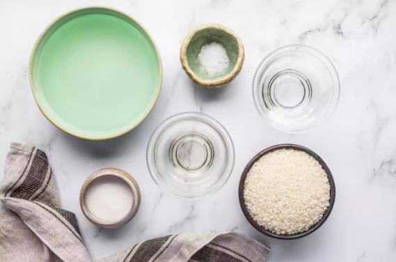 做寿司的米饭要软一点还是硬一点,怎样煮最好吃的寿司米饭