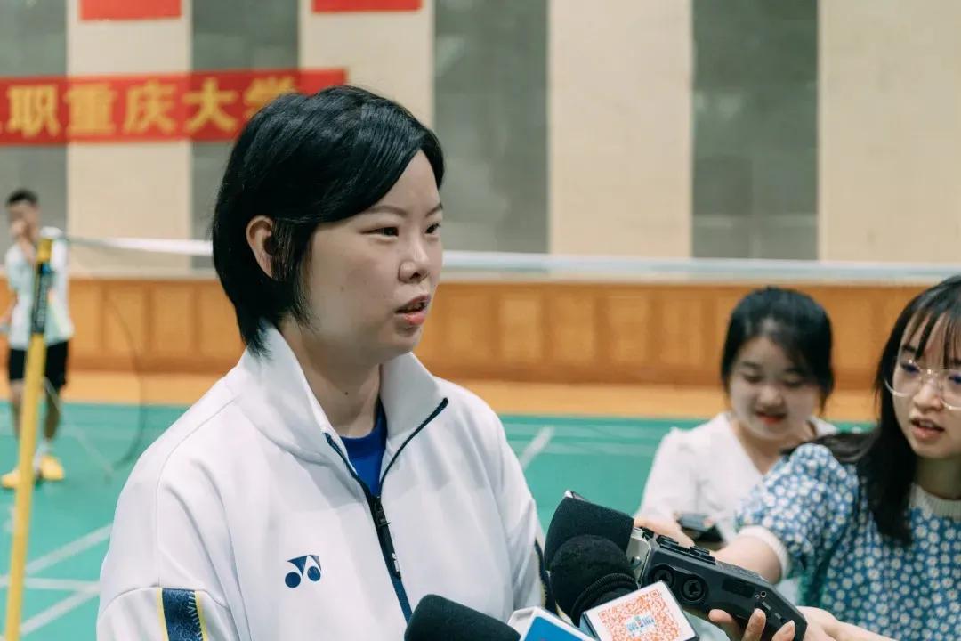 冠军教你打羽毛球,中国队教你打羽毛球