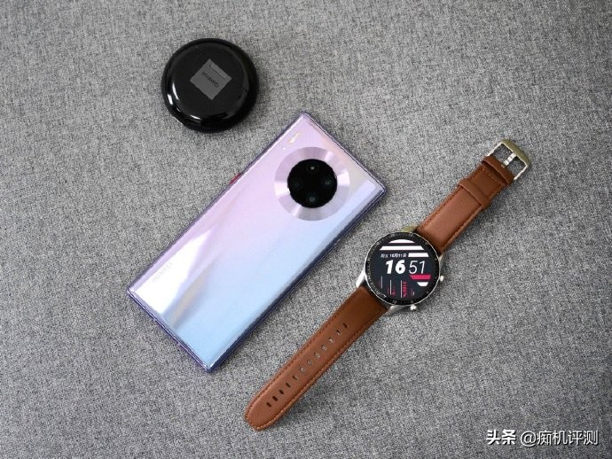 华为freebuds4e和苹果airpods2怎么选,redmibuds3和airpods2代对比