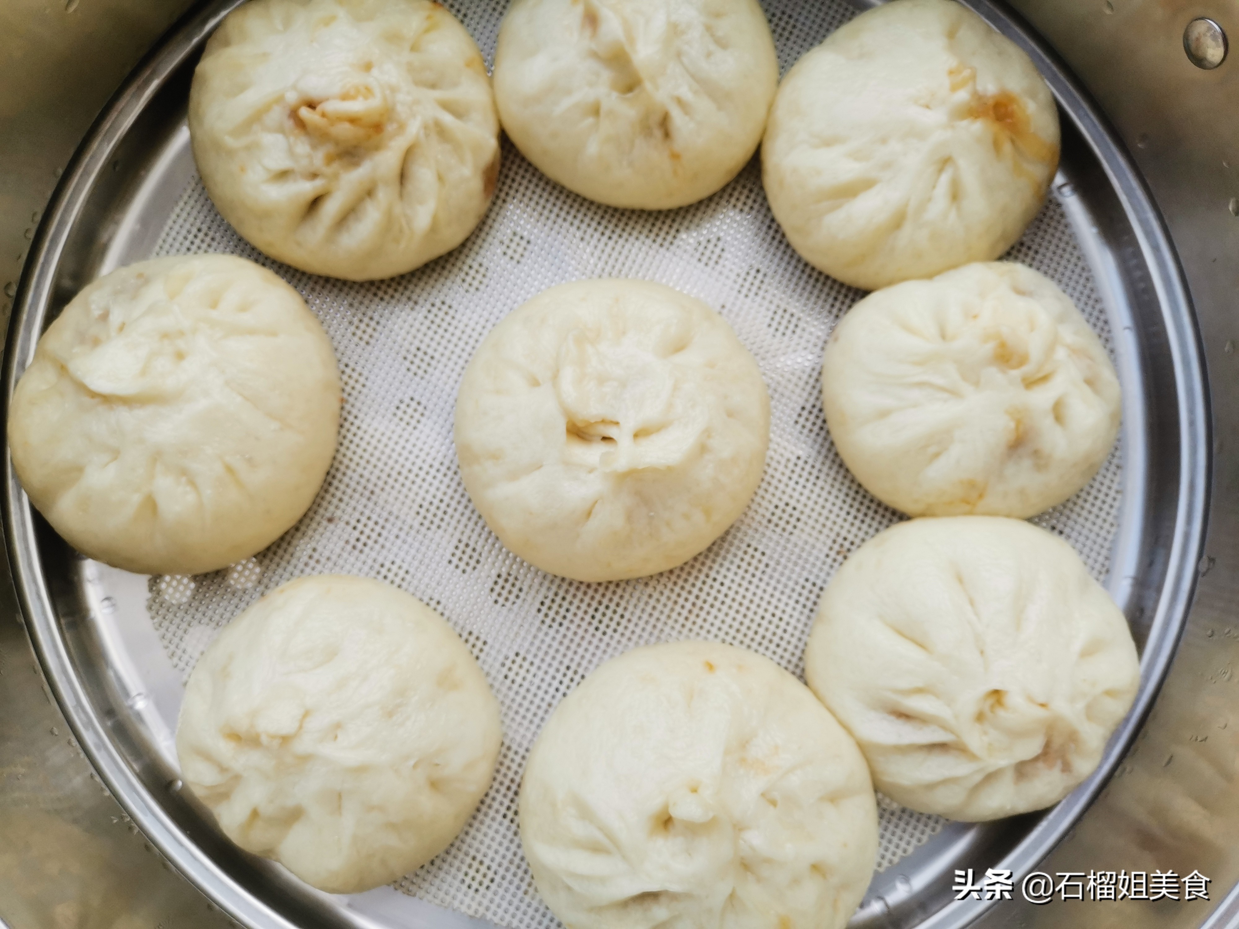为什么蒸包子老是面烫了一样,包子馒头如何揉面才会蓬松
