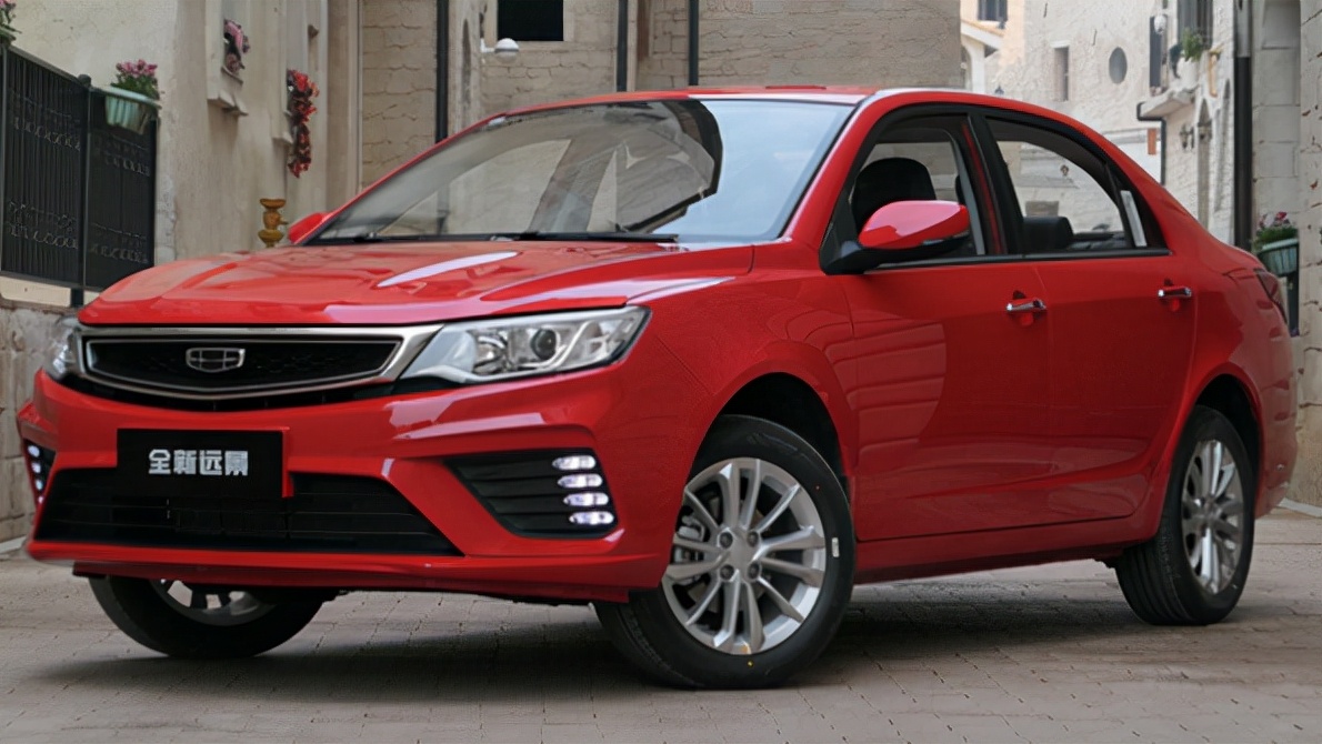 吉利远景和桑塔纳哪个更值得买,选桑塔纳低配好还是选吉利远景好