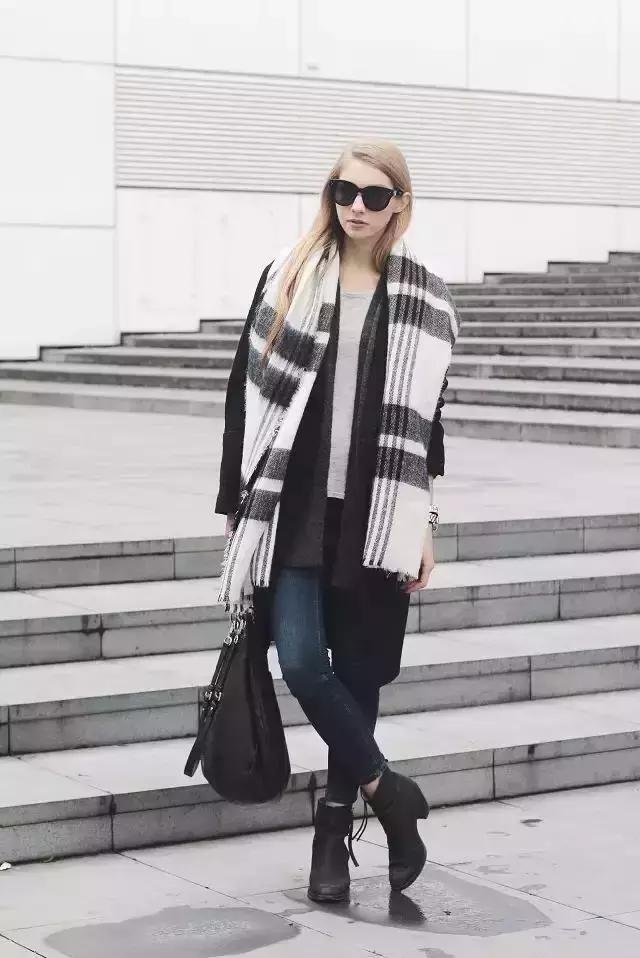 lv黑灰色双面羊绒围巾,围巾双面羊绒大衣