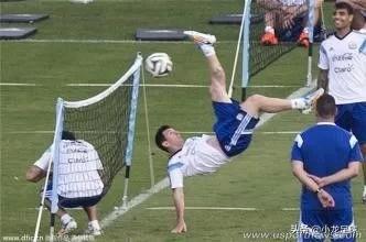 贝尔倒钩利物浦,贝尔倒钩和内马尔倒钩