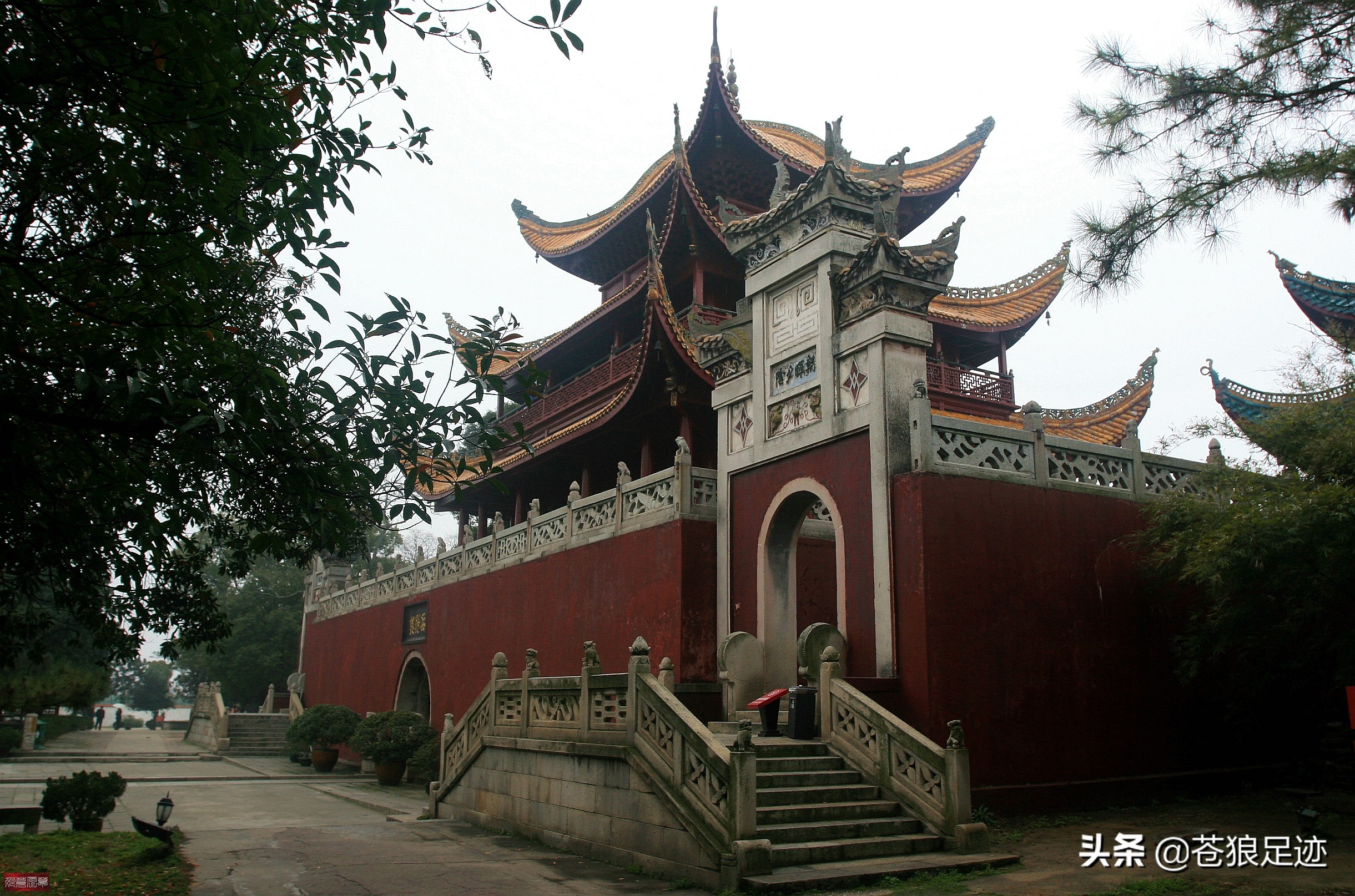 黄鹤楼滕王阁岳阳楼江南三大名楼,江南三大名楼岳阳楼记