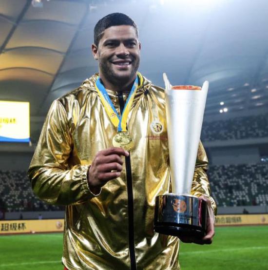 官宣上港离队首人确定,胡尔克新赛季上港