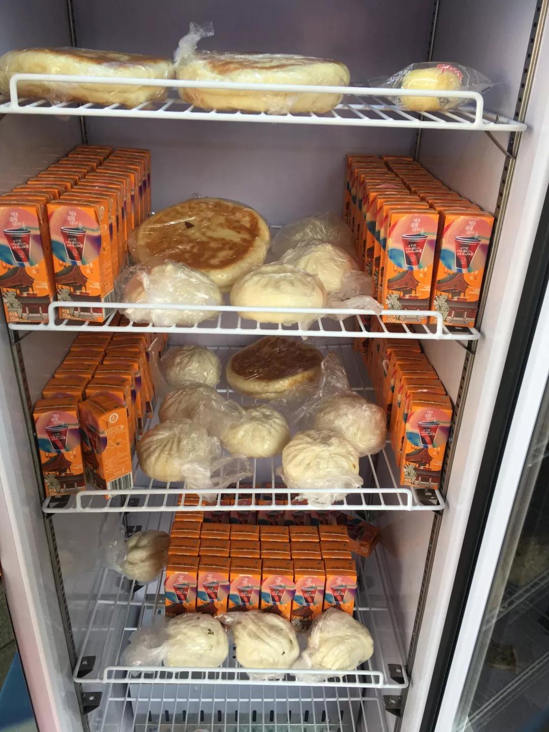 一夜之间，宁波街头突然出现这种柜子！打开一看…温暖无数人