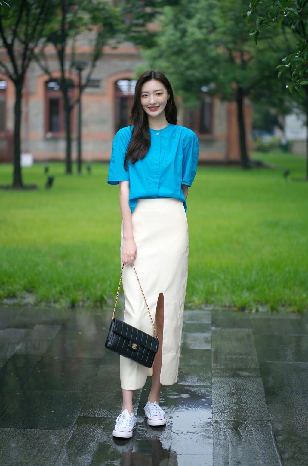 老爹鞋配裙子的穿法图,穿裙子千万别搭这4双鞋