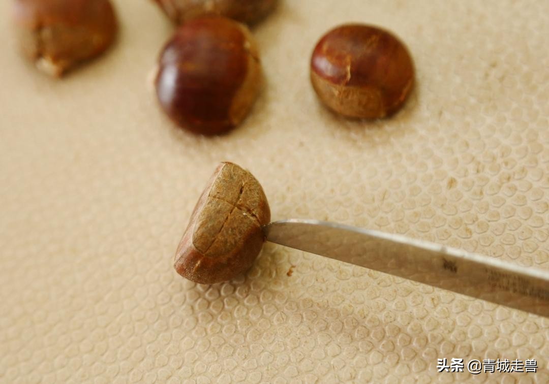 板栗剥皮最快的方法,板栗剥皮的最佳方法