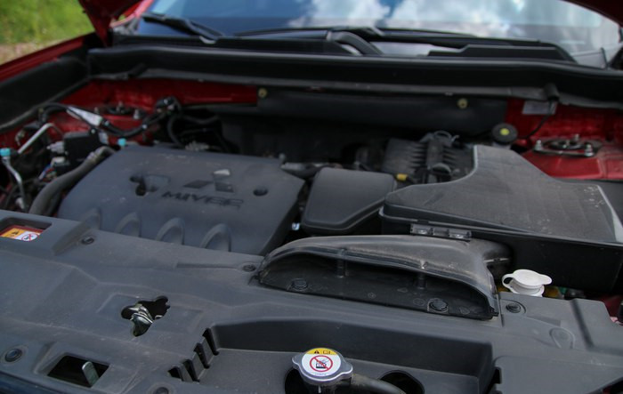 欧蓝德选2.0还是2.4油耗差别大吗,欧蓝德荣耀版配置油耗