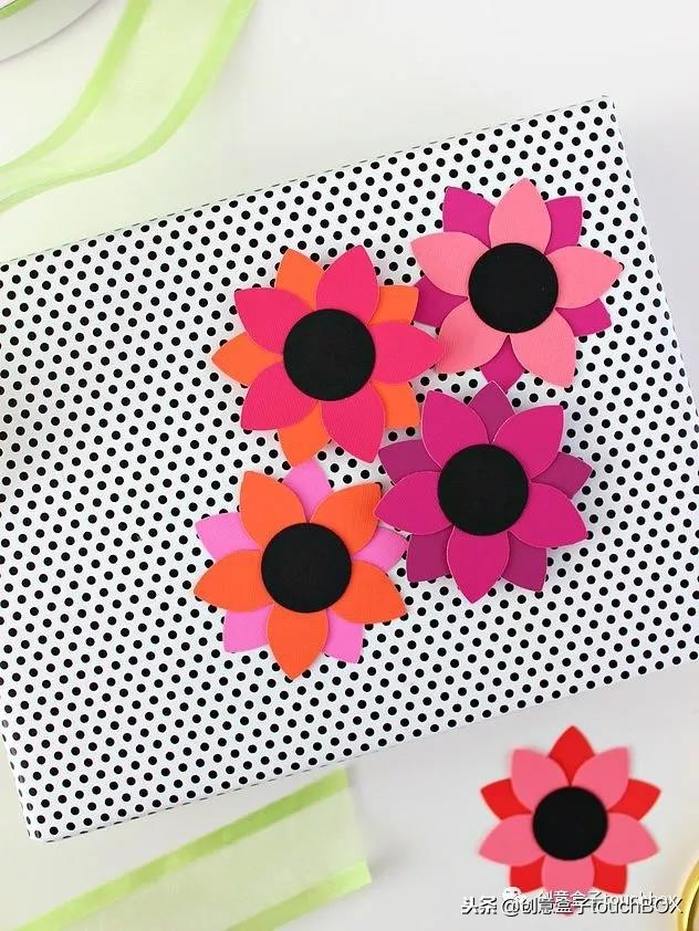 礼物包装教程不用双面胶,六个礼物包装的小技巧