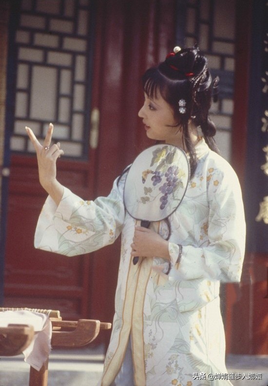 在红楼梦中，我们认为风华绝代的才女，却是鲁迅口中的痨病鬼