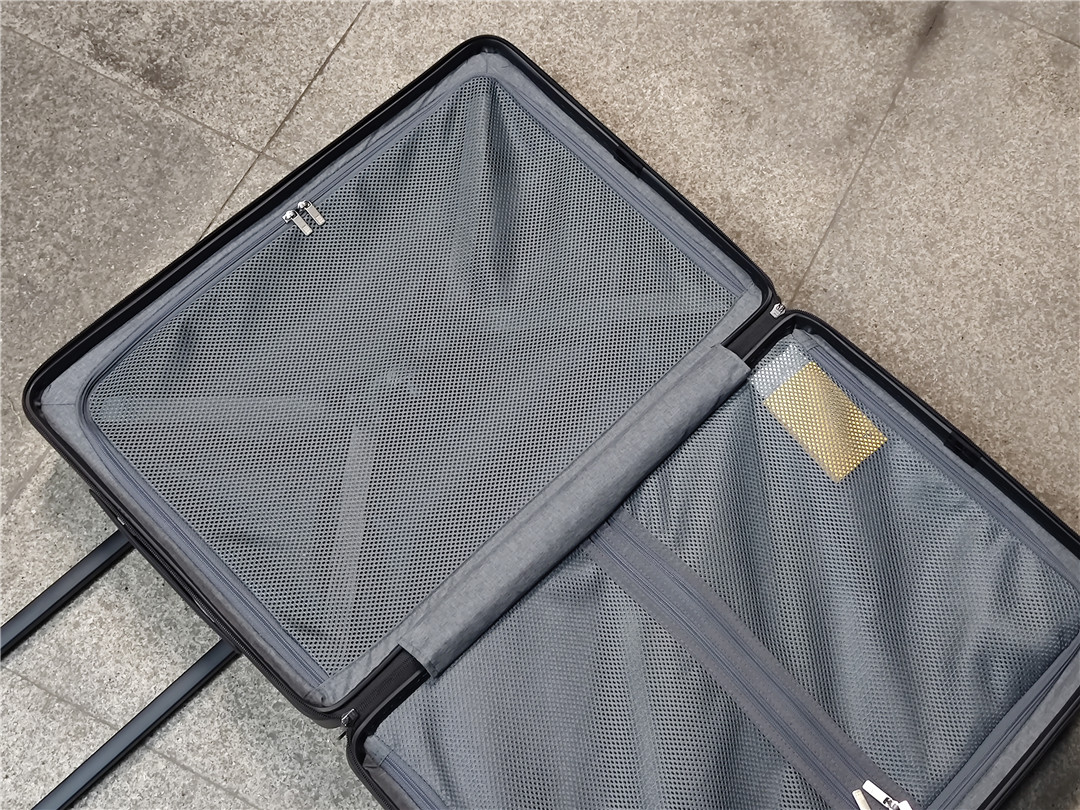 推荐一款旅行行李箱地平线8号,地平线8号旅行箱20寸登机拉杆箱