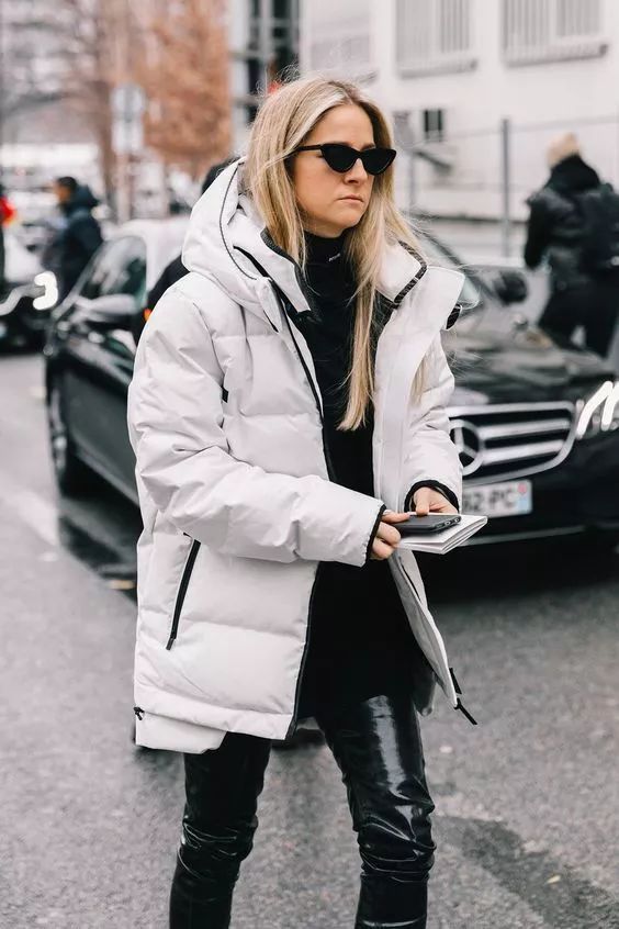 羽绒服太肥大太臃肿了怎么办,羽绒服穿肥点好还是瘦点好看