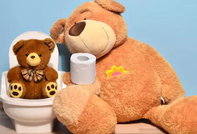 什么方法可以让宝宝不再尿裤子,怎么训练孩子戒掉尿不湿自己如厕