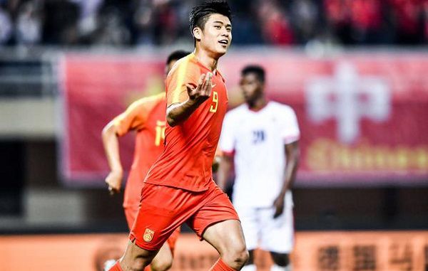 张玉宁打空门视频,张玉宁转身抽射破门