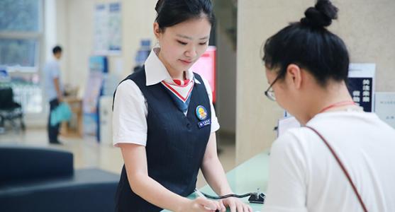 存款人去世了银行里的钱怎么办,人去世后银行存的钱该怎么办