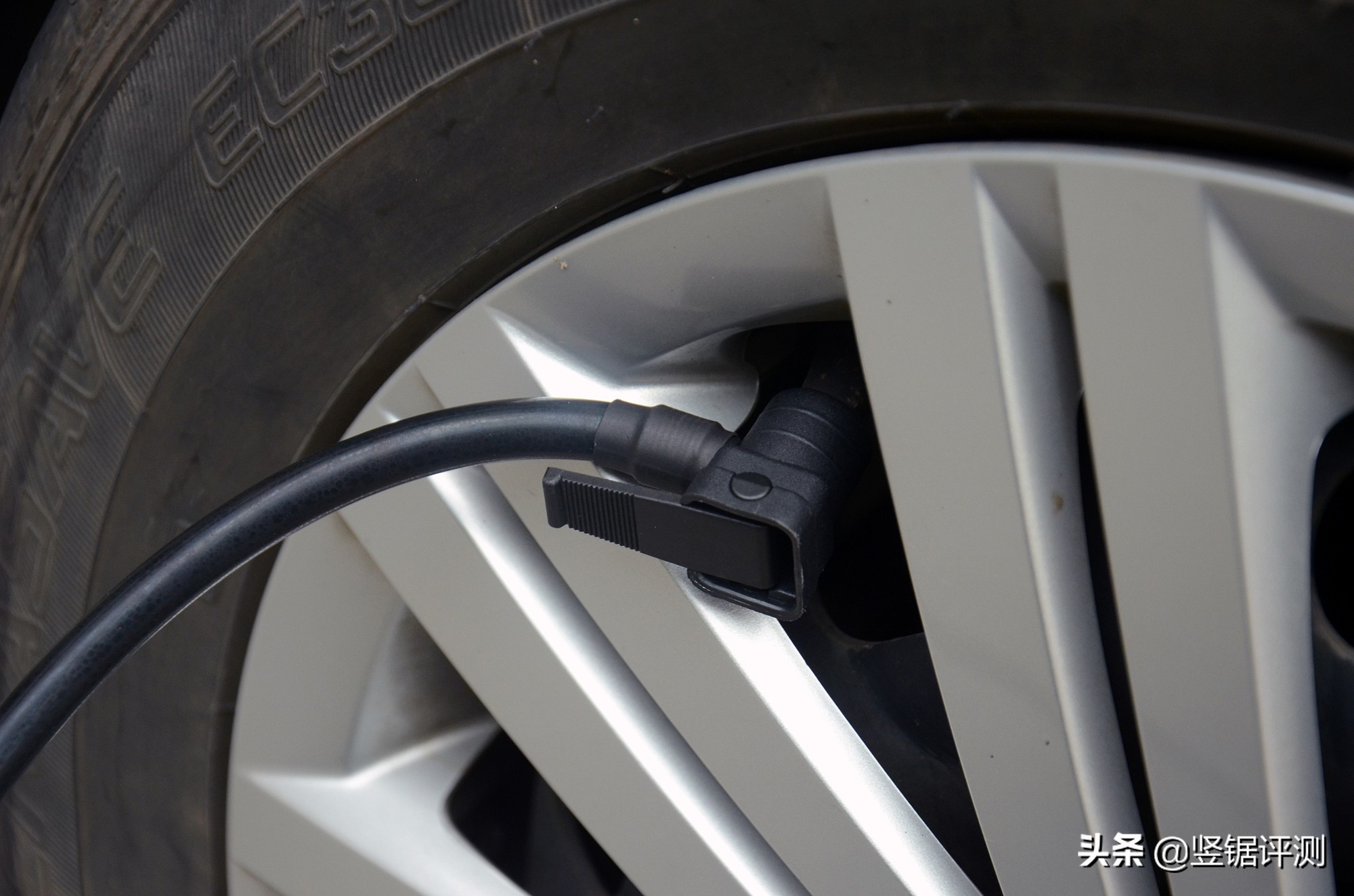 小米充气宝给公路车打气靠谱吗,小米充气泵如何充车胎