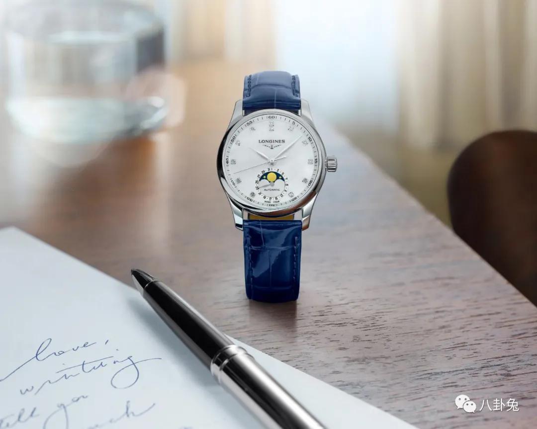 2万多元经典款也可以很时髦,经典款10年不过时怎么穿都好看