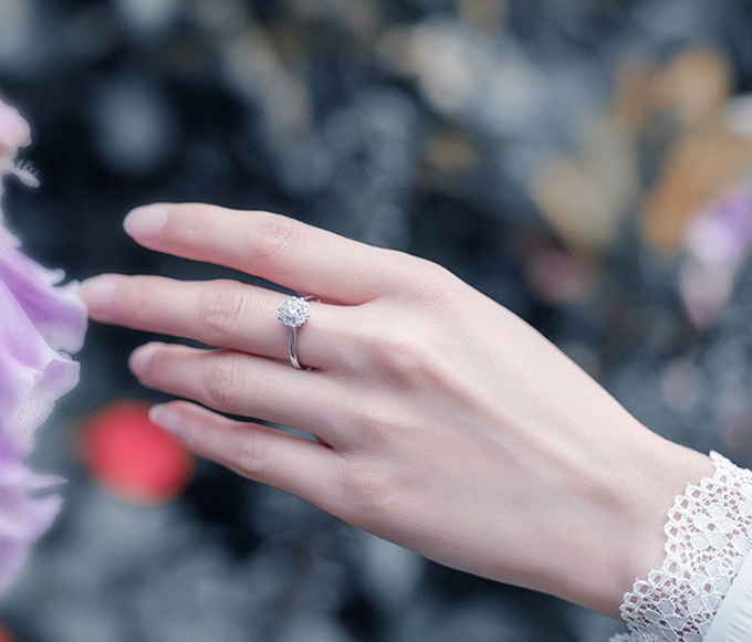 结婚钻戒怎么挑选好,结婚钻戒怎么挑选款式