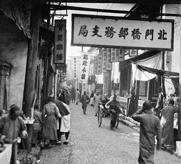 100年南京大桥绘画,南京红色100年