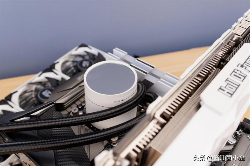 影驰rtx3090金属大师尺寸,影驰20周年纪念版rtx4090显卡开箱