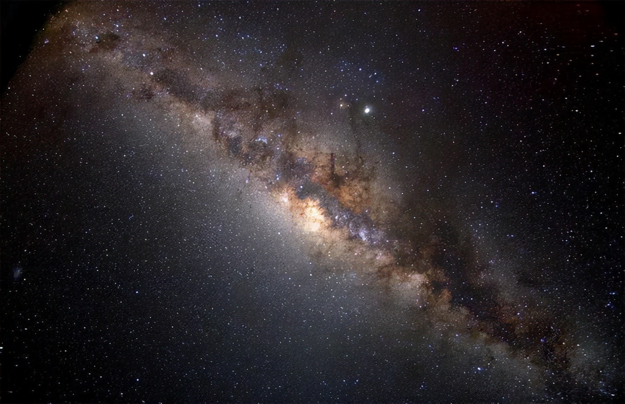 1光年等于多少个100年,1光年大约有多少光速