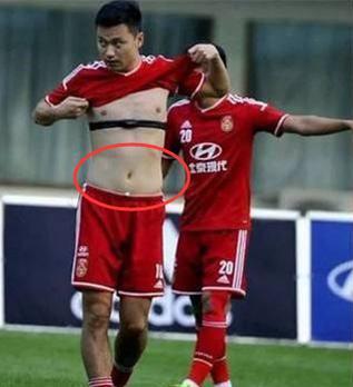 中国女足进球庆祝动作,中国女足65分钟进球