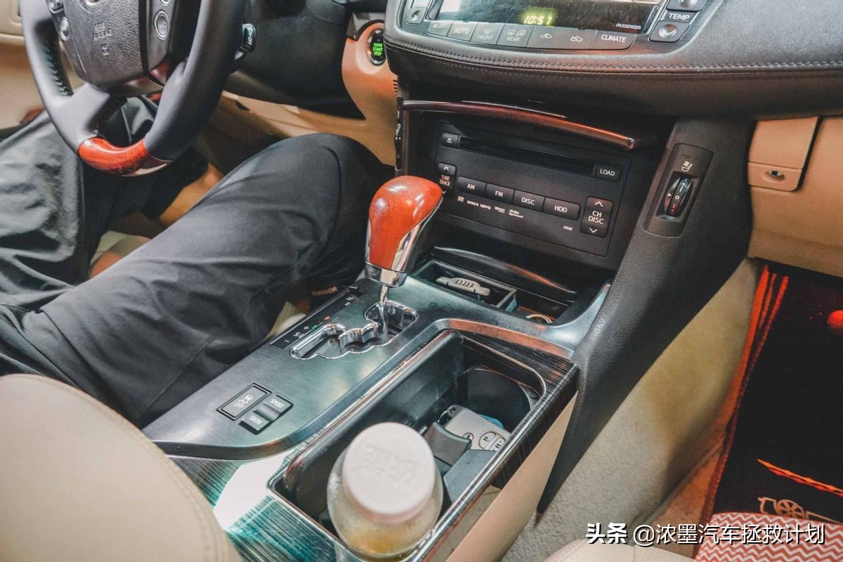 12年丰田皇冠方向机异响维修,新款丰田皇冠异响