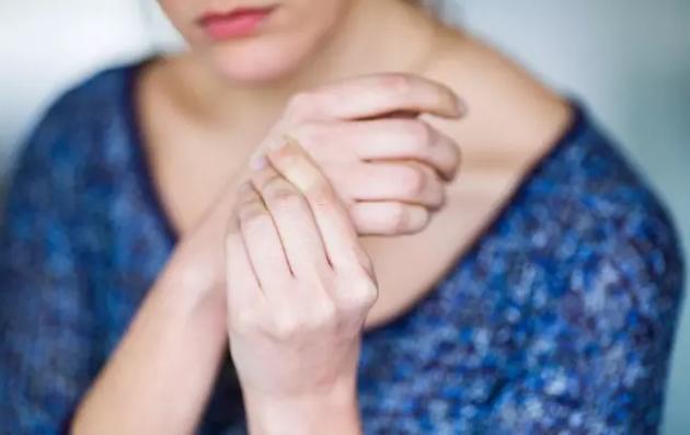 教你如何缓解产后七种不适,产妇产后常见六种不适症状解读