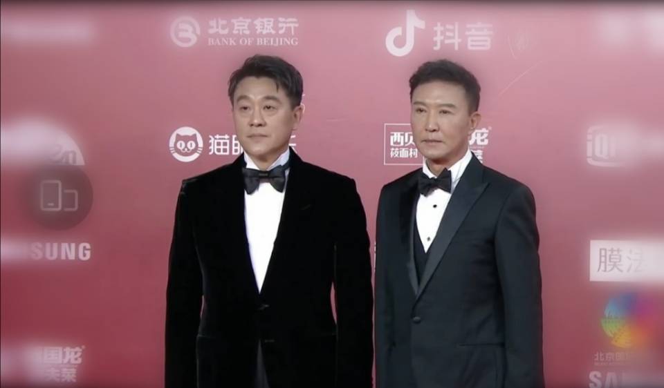 北影节闭幕式众星云集，收视率持续攀升，《云霄之上》成大赢家