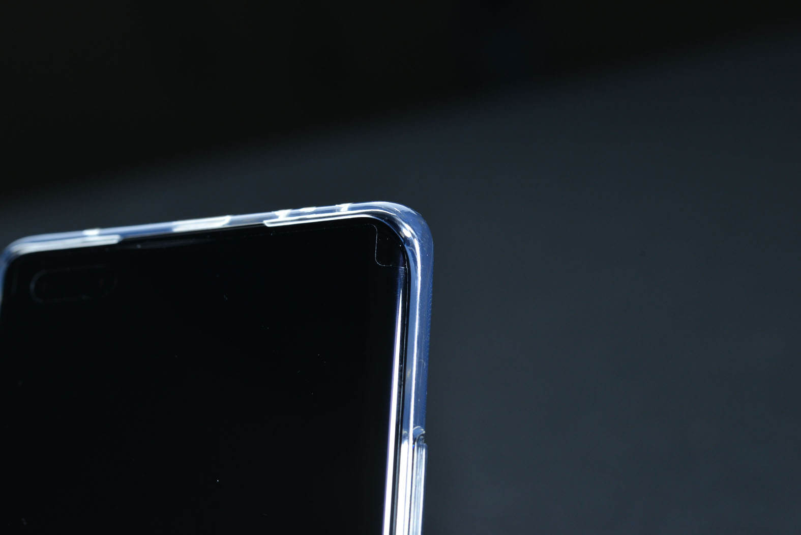 7000块的华为mate40pro,mate40pro蓝猩护甲防摔壳