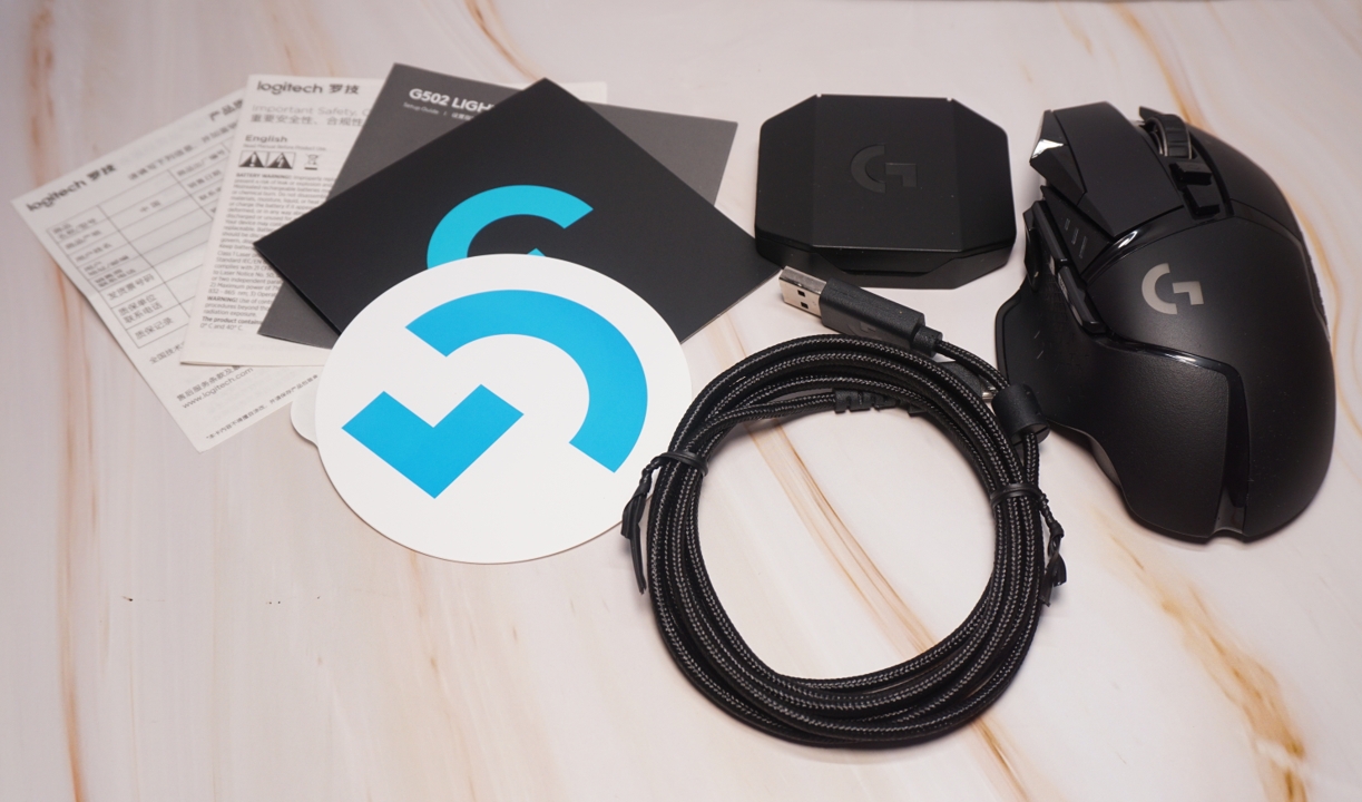 为什么普通鼠标比罗技g502还好用,罗技鼠标g502g402g304哪个顺手